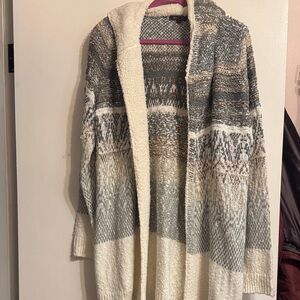 Lefty and Me  Cream and Gray Women's Cardigan Size Large